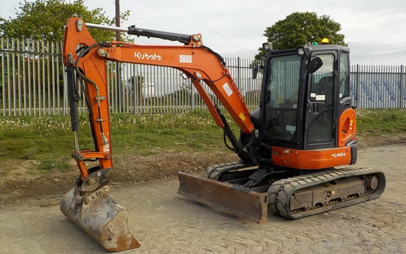 мини бульдозер Kubota